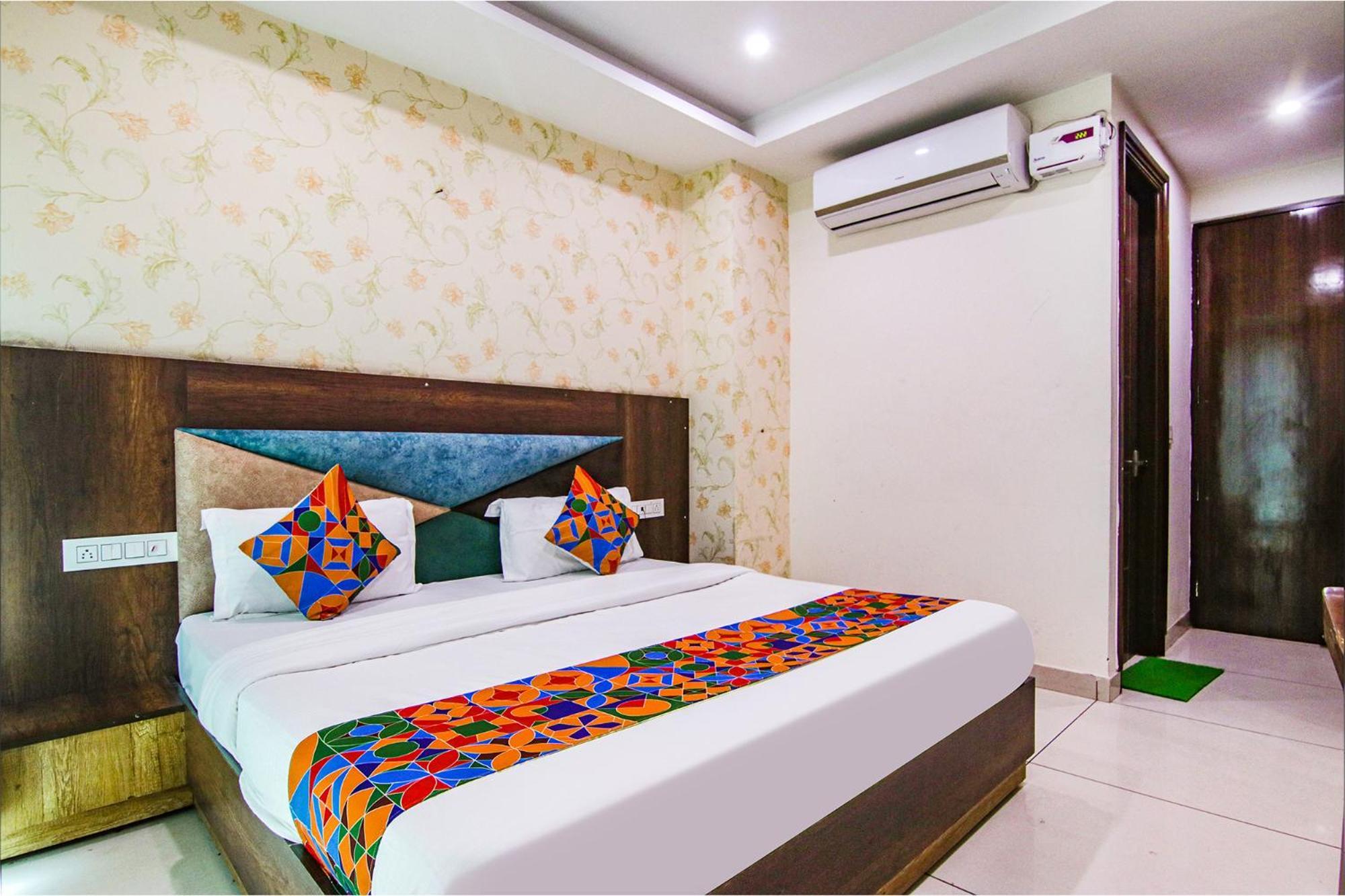 Mohali Fabhotel Lime Wood מראה חיצוני תמונה