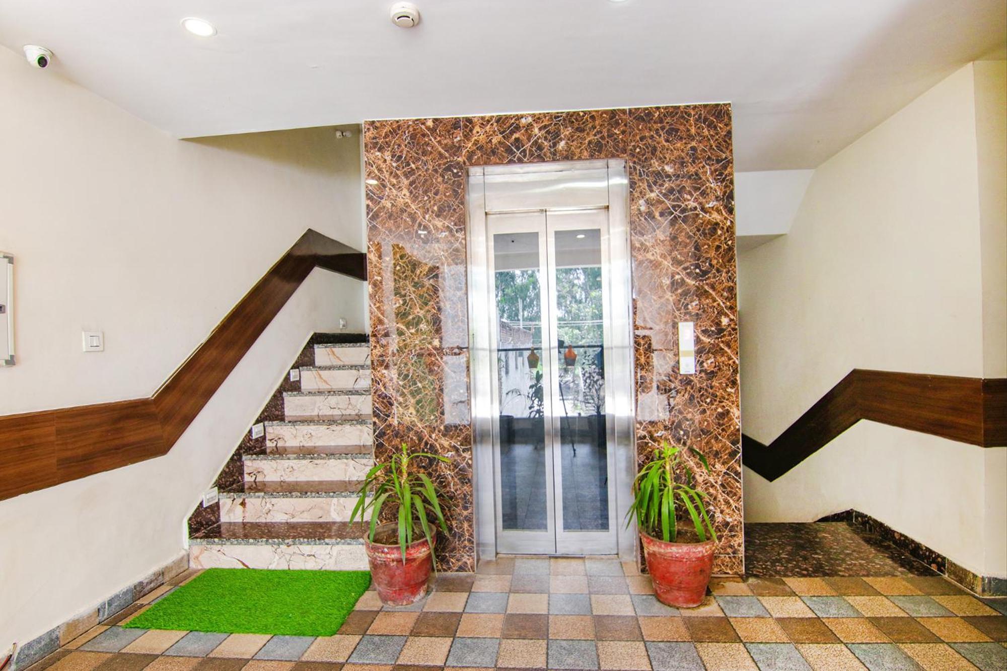 Mohali Fabhotel Lime Wood מראה חיצוני תמונה